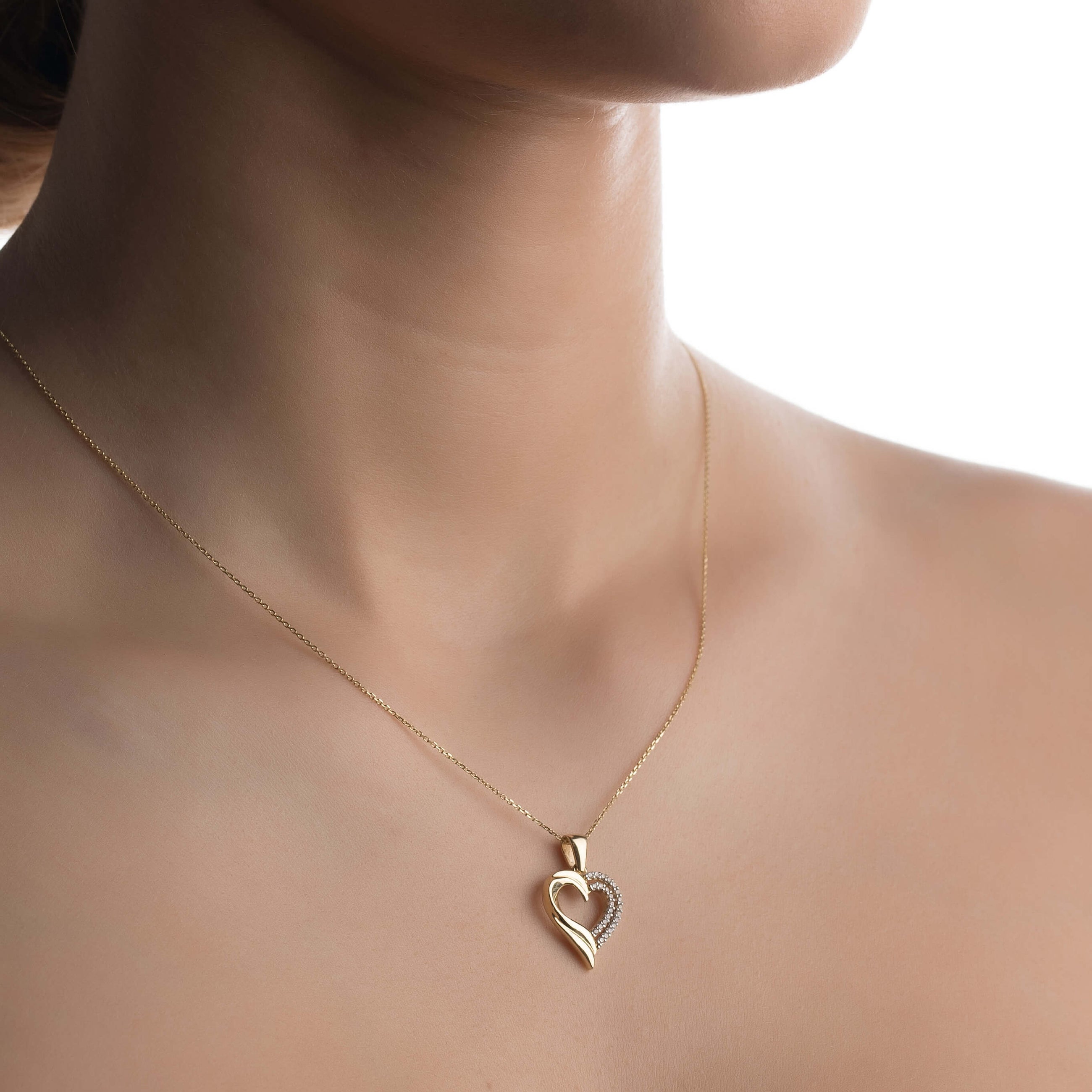 Gold pendant