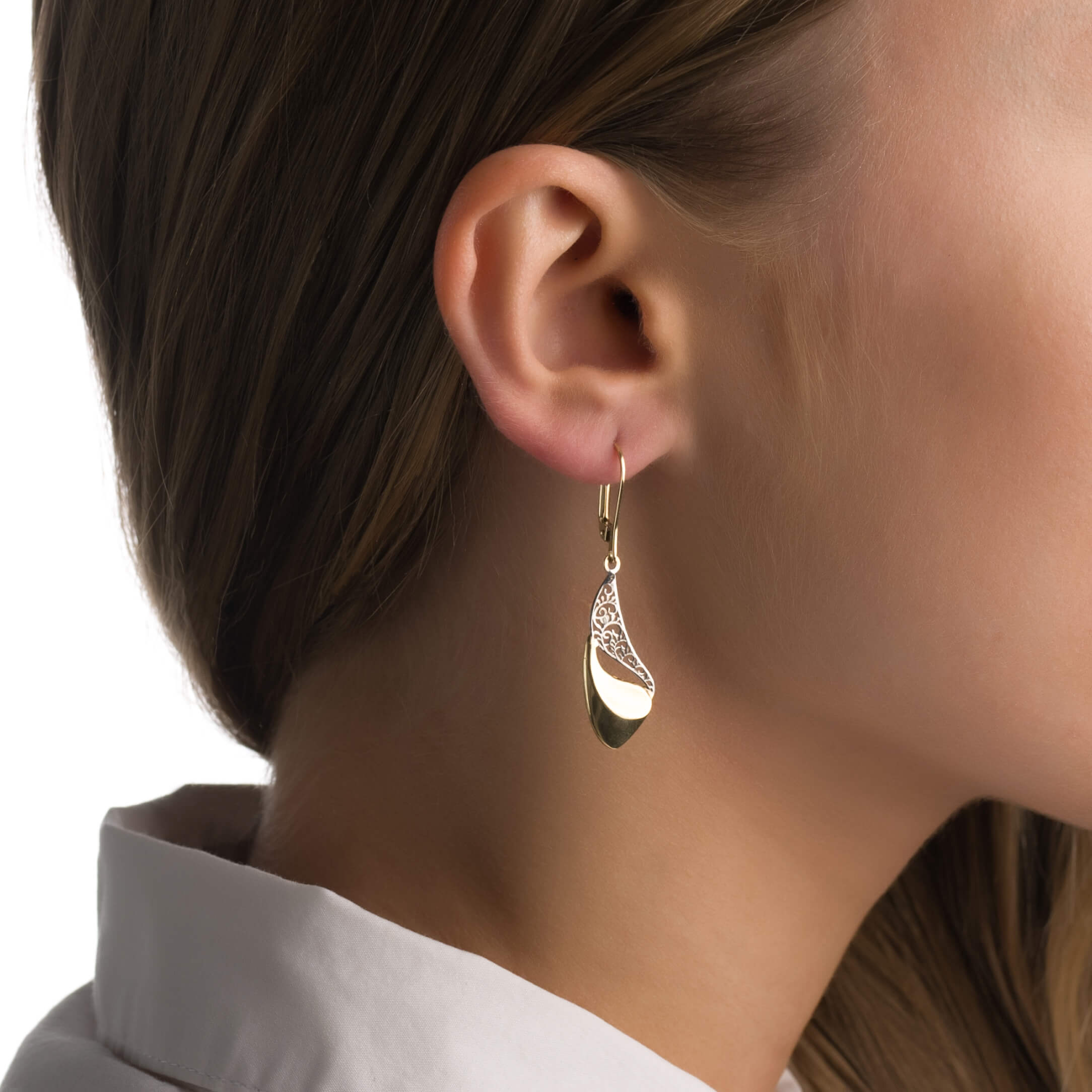 Gold earrings
