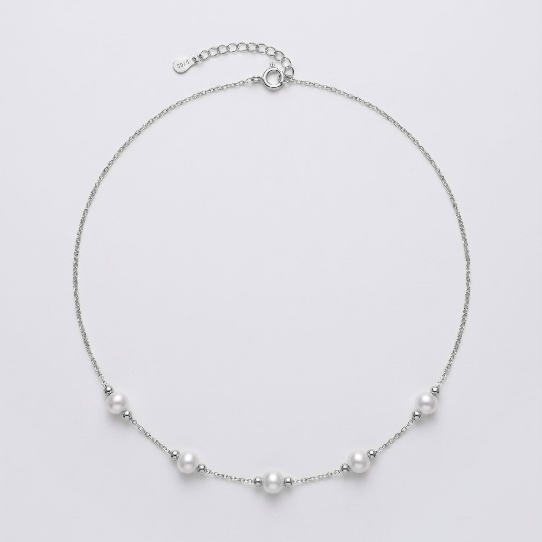 Silver chain with semi-precious stone