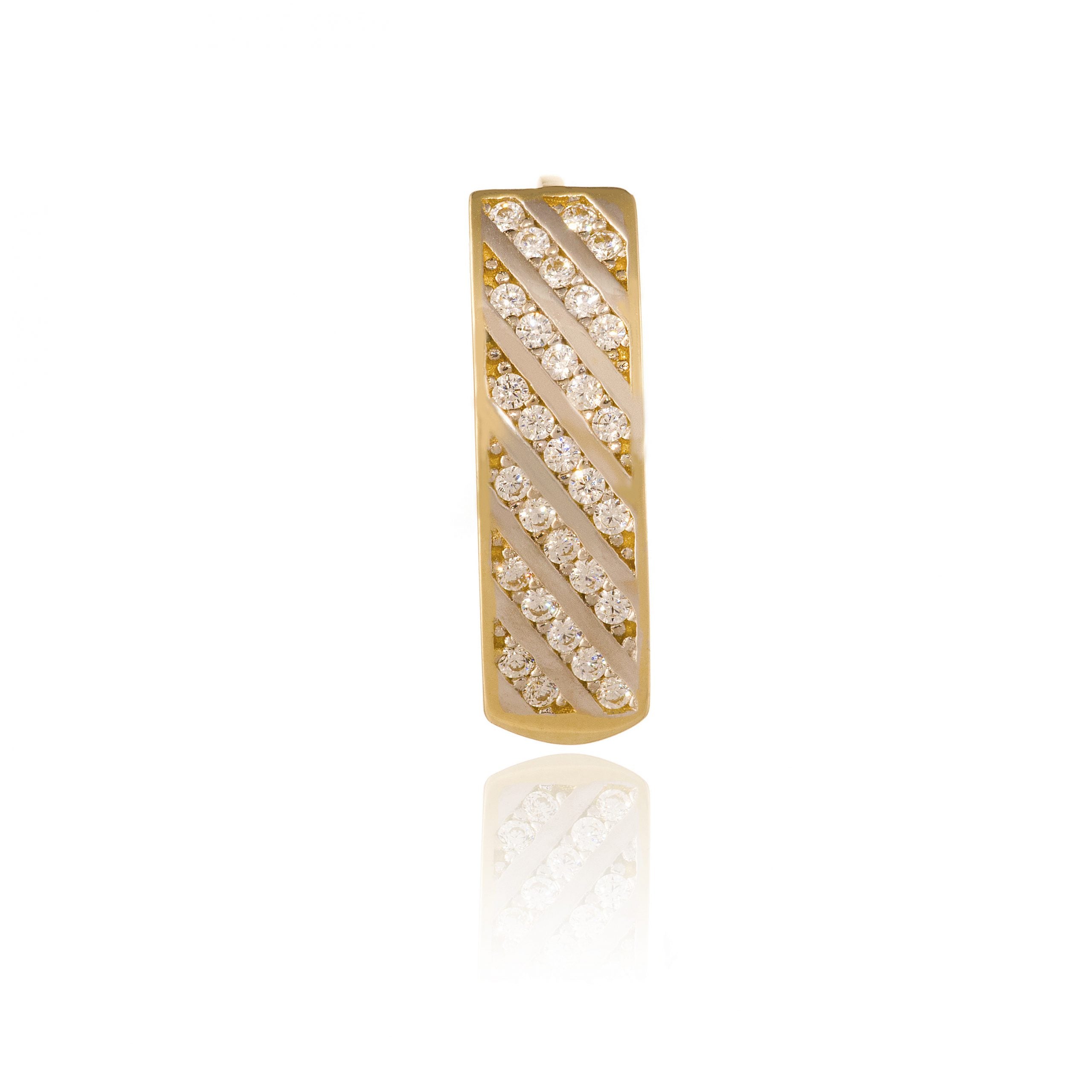 Gold earrings