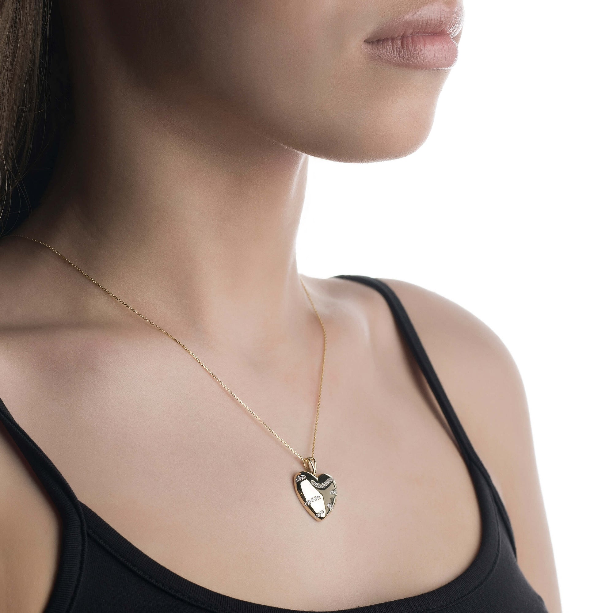 Gold pendant