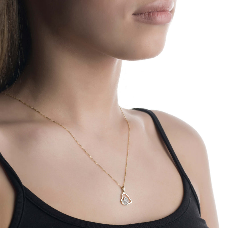 Gold pendant