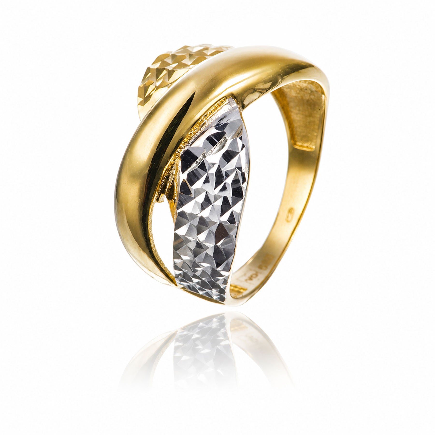 Gold ring