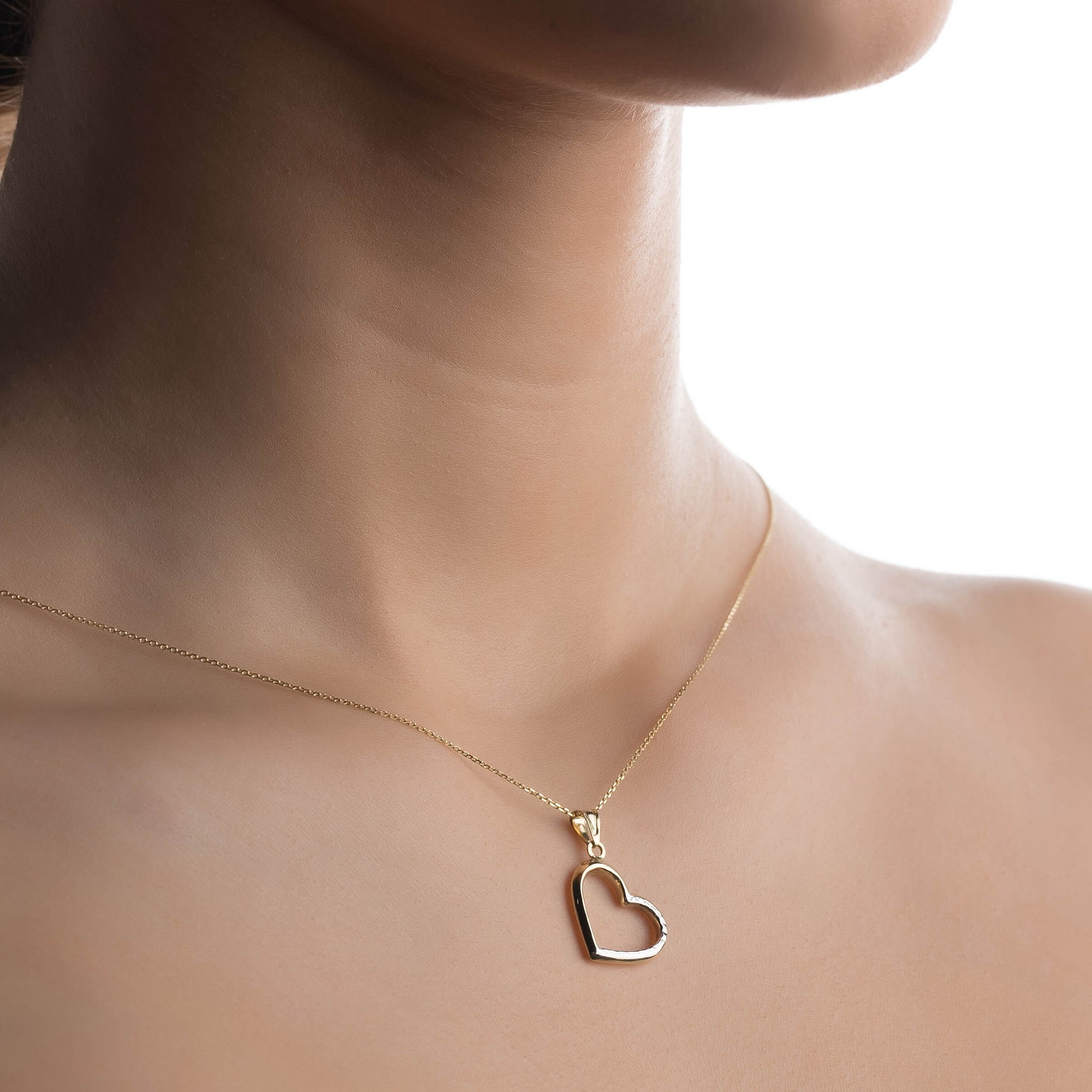 Gold pendant