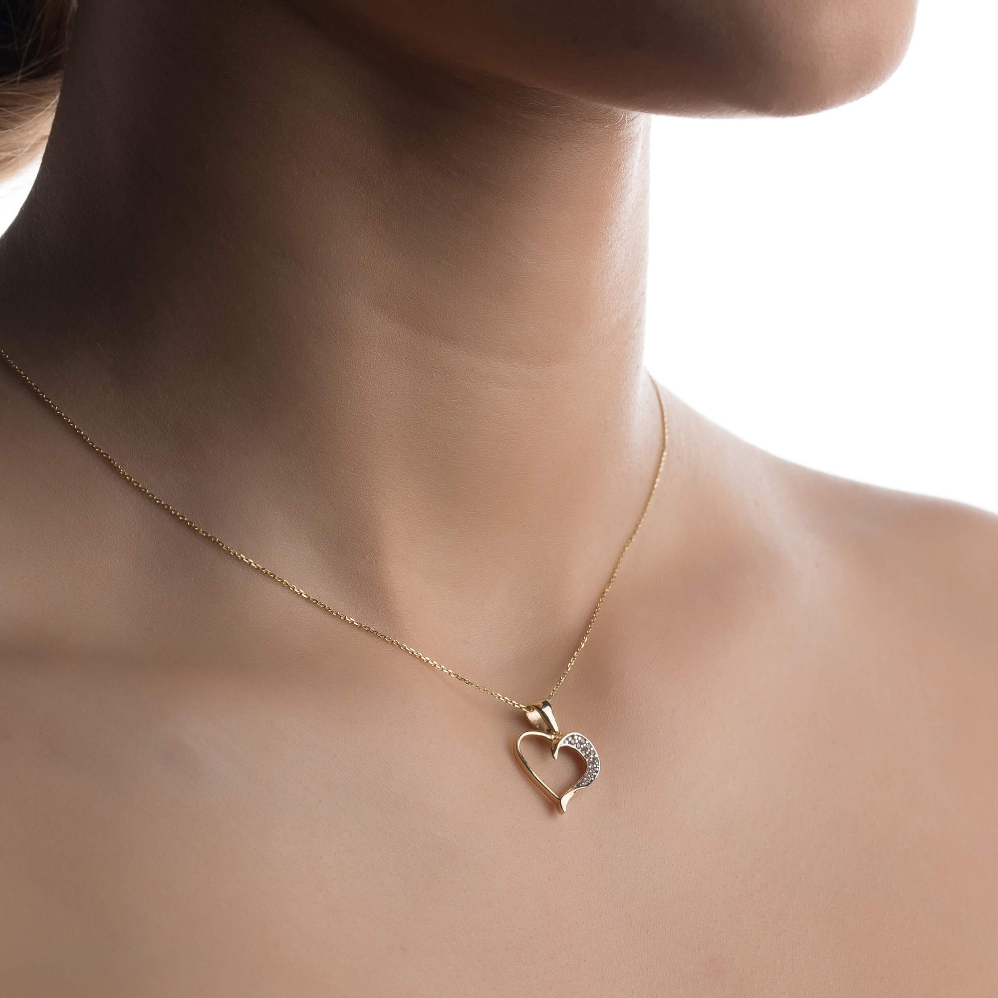 Gold pendant