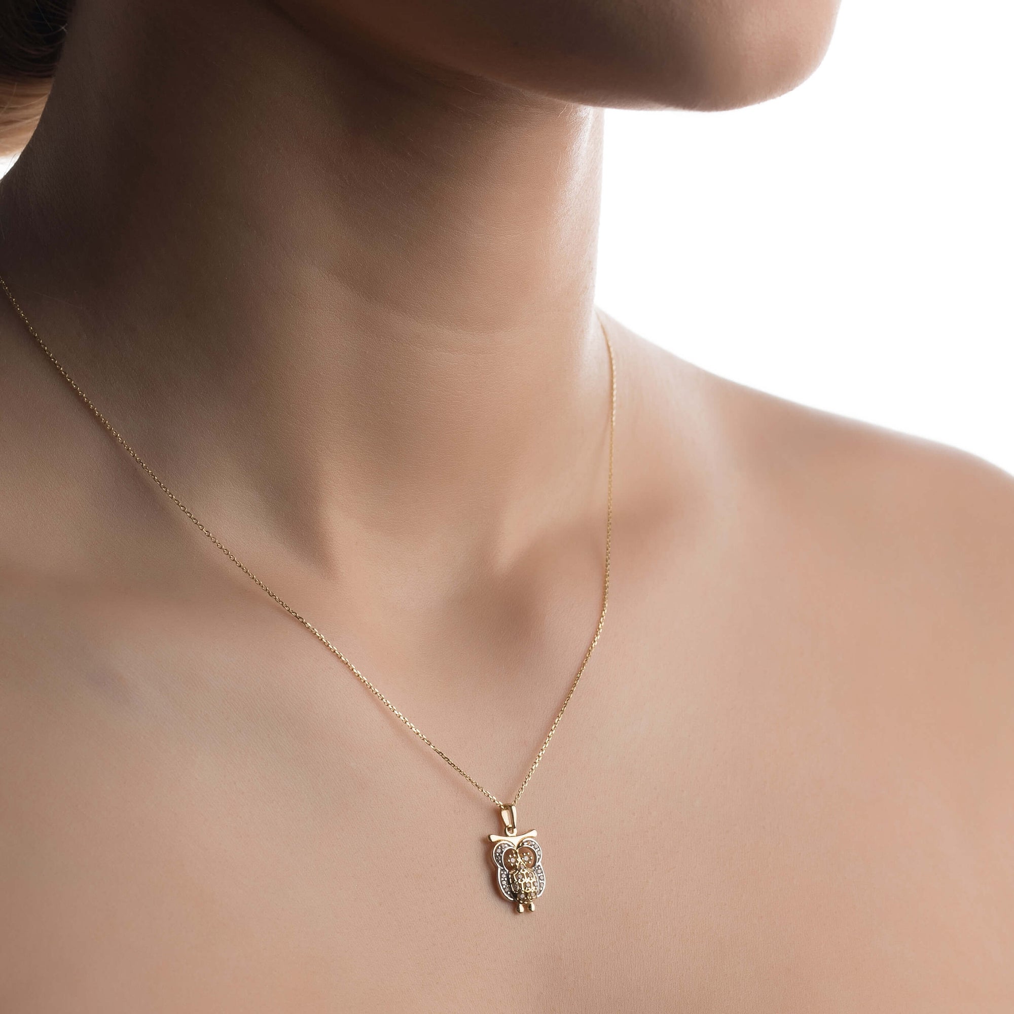 Gold pendant