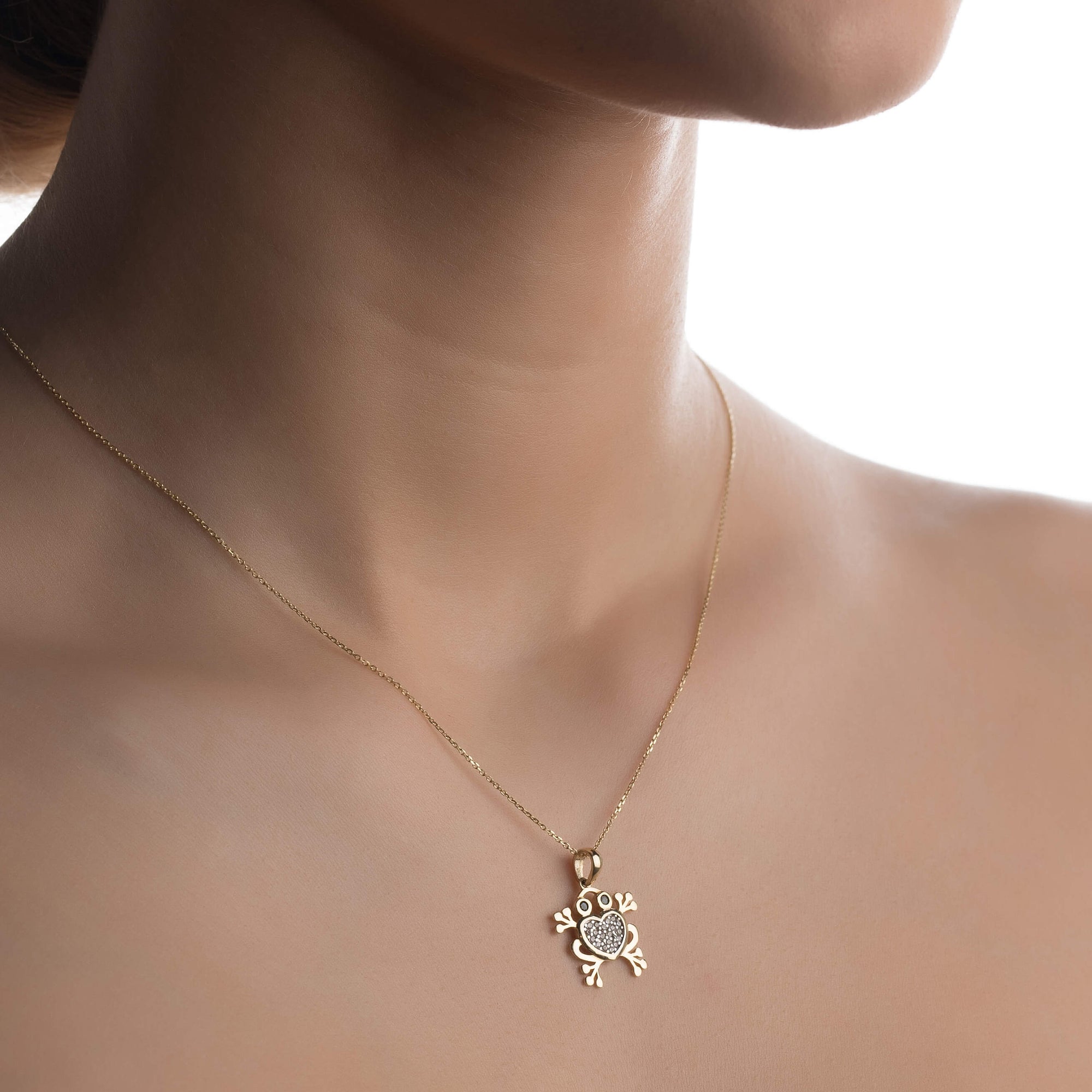 Gold pendant