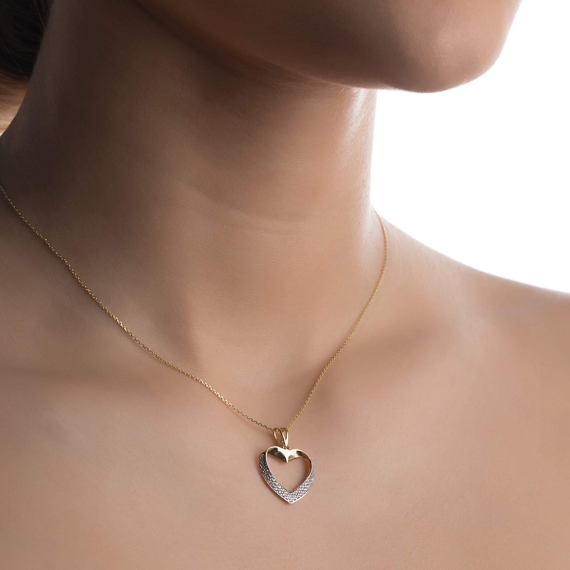Gold pendant