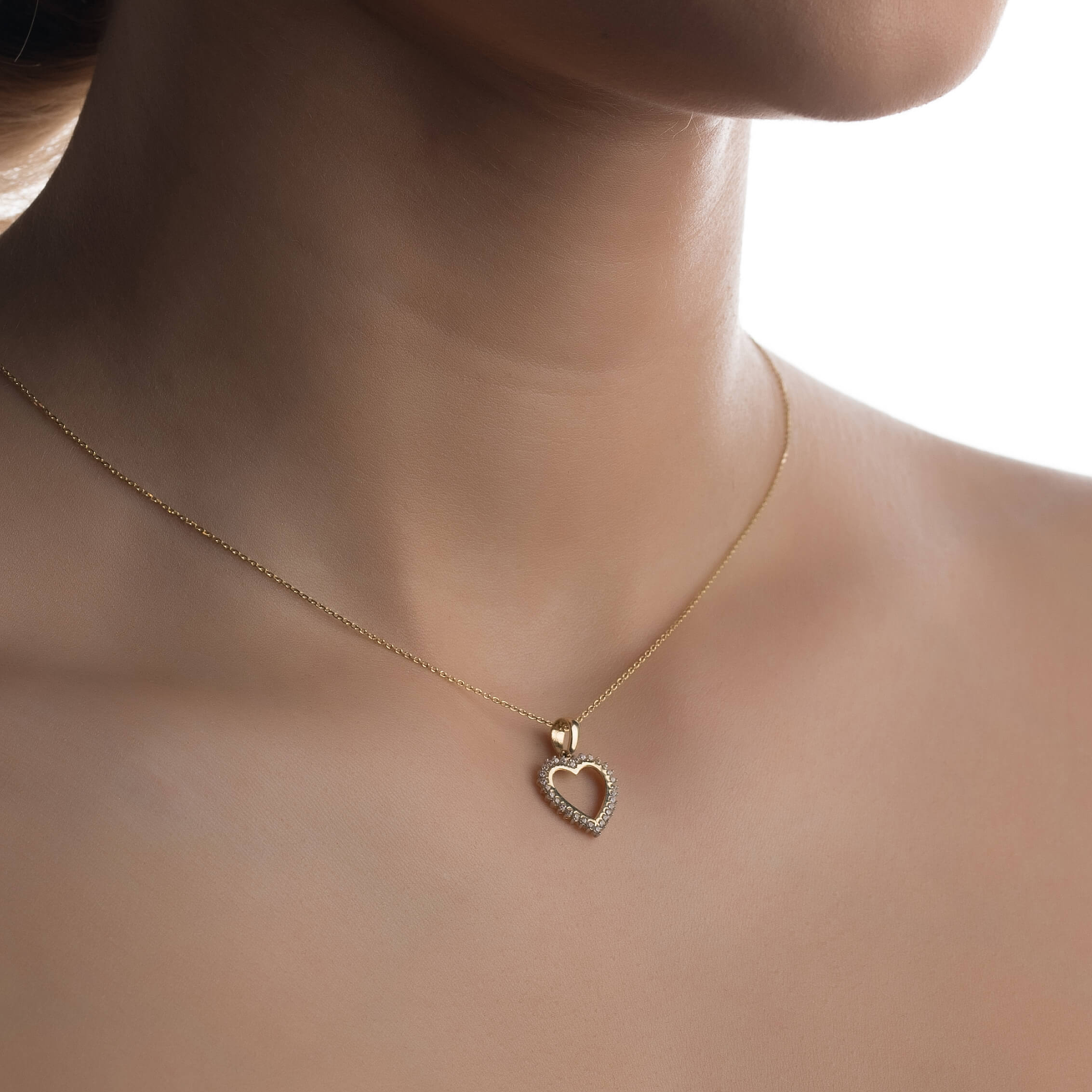Gold pendant