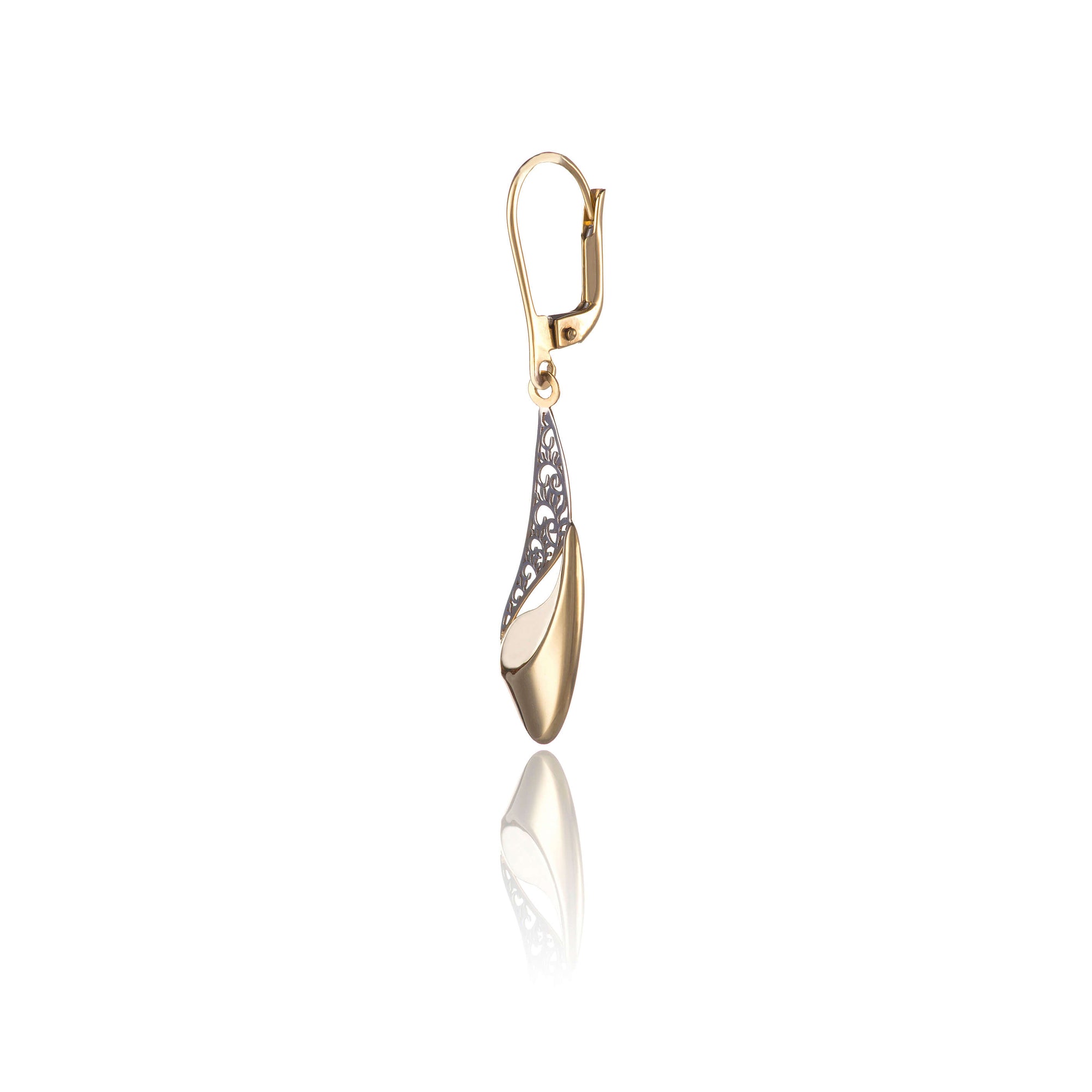 Gold earrings